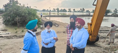 Dr. S. P. Singh Oberoi Delivers Aid to Firozepur Flood Victims.