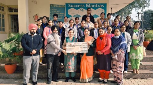 Dr. S P Singh Oberoi's Sarbat Da Bhala Trust Provides Rs. 2 Lakh in Scholarships to 30 Students at SD College Gurdaspur.