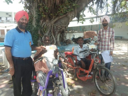 Dr. SP Singh Oberoi Distributes Monthly Pensions to 21 Needy Individuals in Makhu