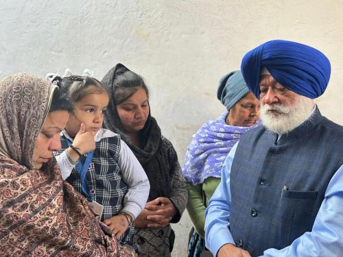 SDBCT given assistance to Georgia accident victim Ravinder Singh's family in Samana