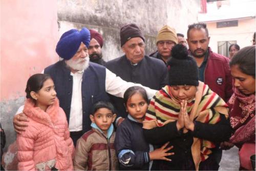 SDBCT given assistance to Georgia accident victim Ravinder Kumar's family in Jalandhar